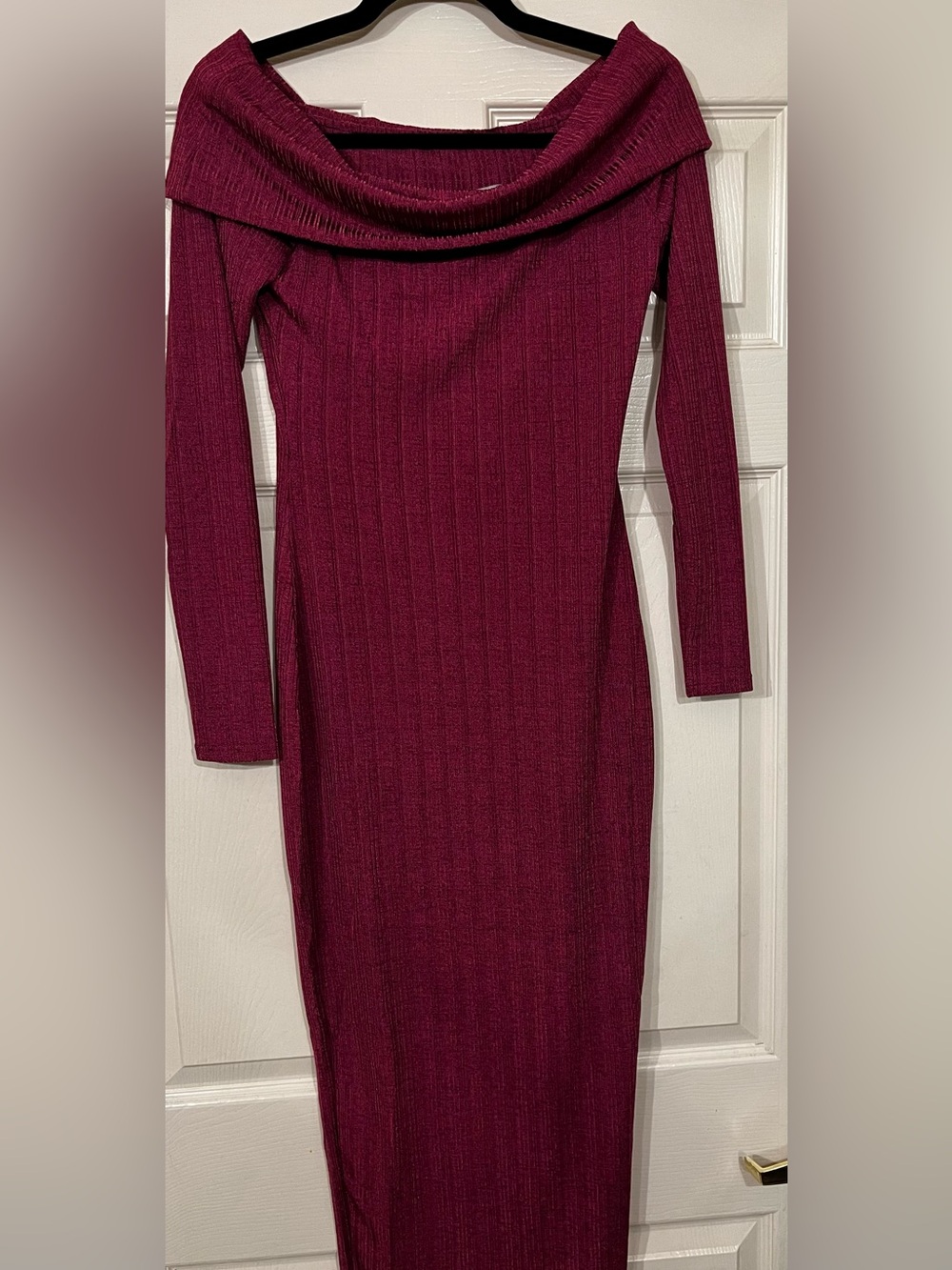 ❤️5 for $25 ❤️ Chic Off-Shoulder Fuchsia Long Sleeve Dress - Picture 6 of 7
